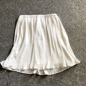 White flowy pleated skirt